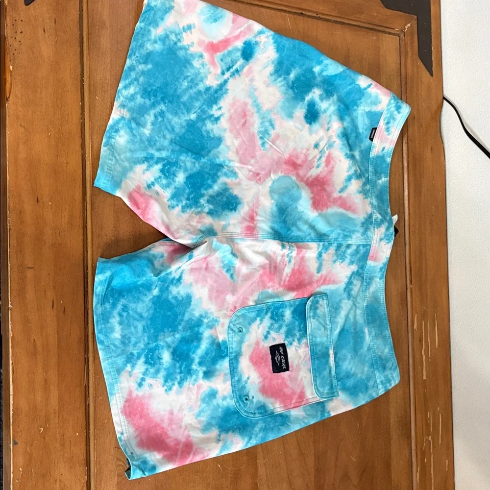 Rip Curl Mirage Blue and Pink Tie-Dye Board Shorts Size 40